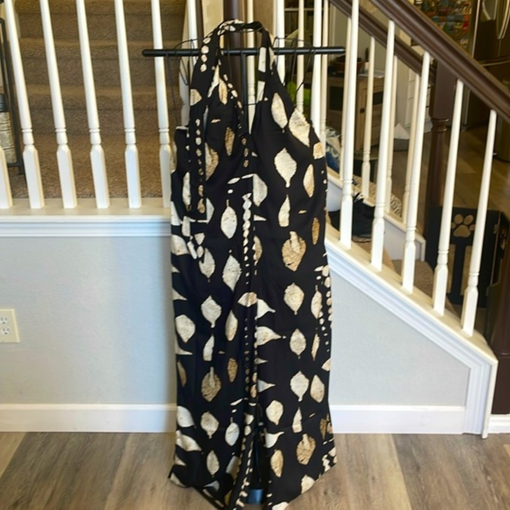 BANANA REPUBLIC BLACK & CREAM HALTER JUMPSUIT